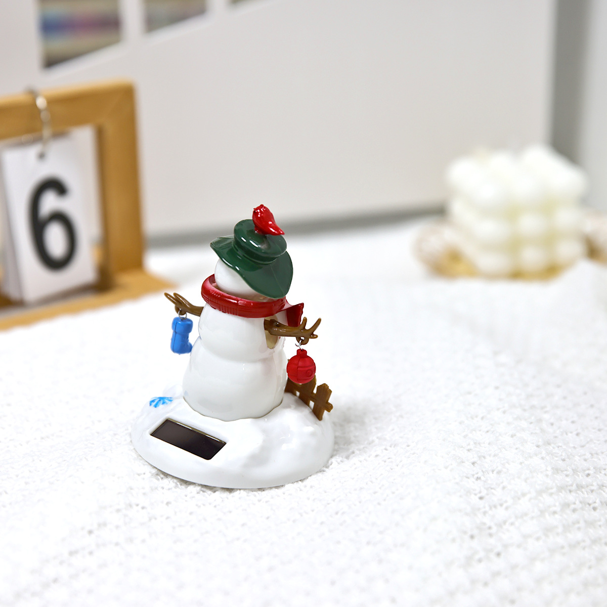 Cross-border best-selling solar-powered automatic rocker Christmas holiday gift fence, clown snowman accessory available for wholesale pic 13