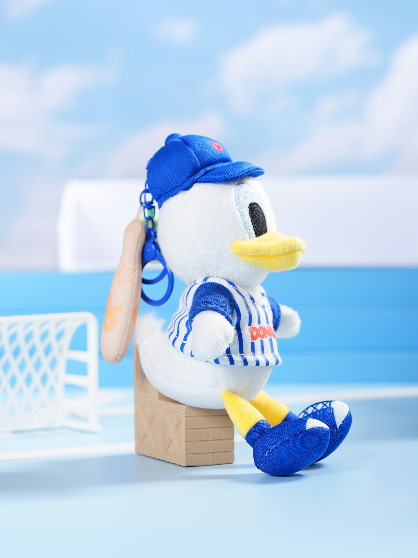 正版迪士尼公仔超级棒唐老鸭玩偶维尼熊毛绒玩具背包挂饰包包挂件 pic 2