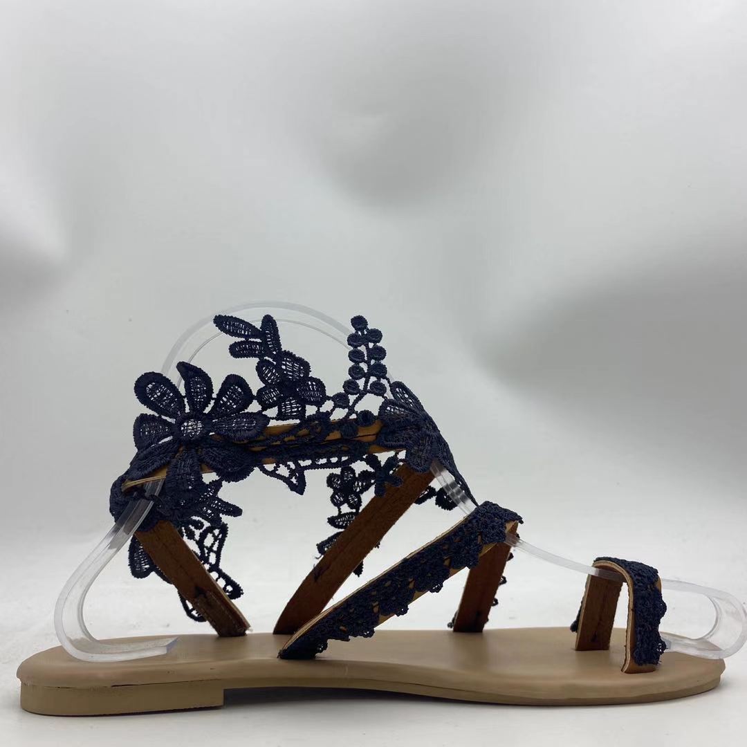 Clearance sale of the new summer style European and American fashion flip-flops flat sandals for women to wear outside, large-sized flip-flops and beach sandals pic 15