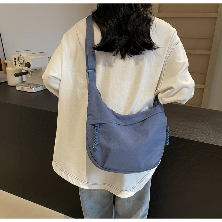 Japanese minimalist large-capacity crossbody bag for girls, 2024 new style student small crossbody bag, single-shoulder fabric bag, versatile dumpling bag for girls pic 43