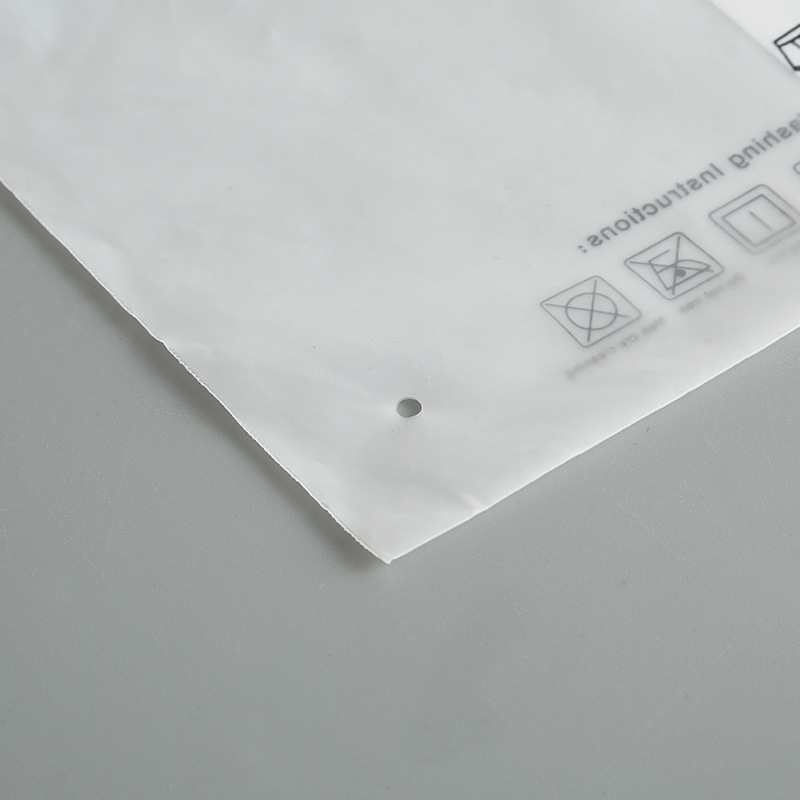 Wholesale of in-stock eva frosted self-sealing bags, transparent sealed zipper bags, clothing and underwear packaging bags, sealing and bone pulling bags pic 12