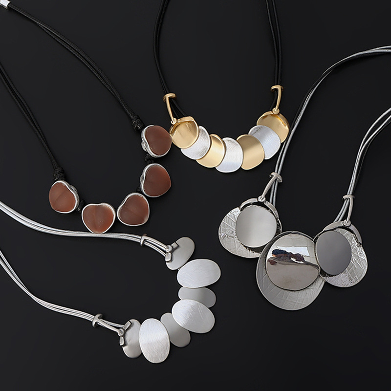 亚马逊跨境新款金属项链流行首饰欧美夸张项链高级饰品外贸短项链详情6