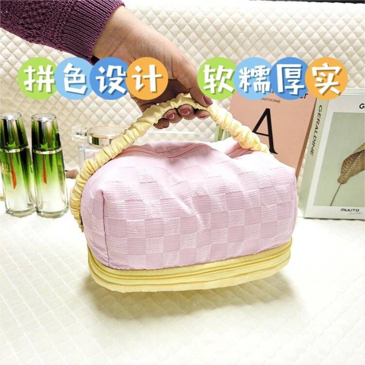 小众学生泡芙枕头大容量收纳化妆包日系高颜值笔袋旅行整理化妆品详情4