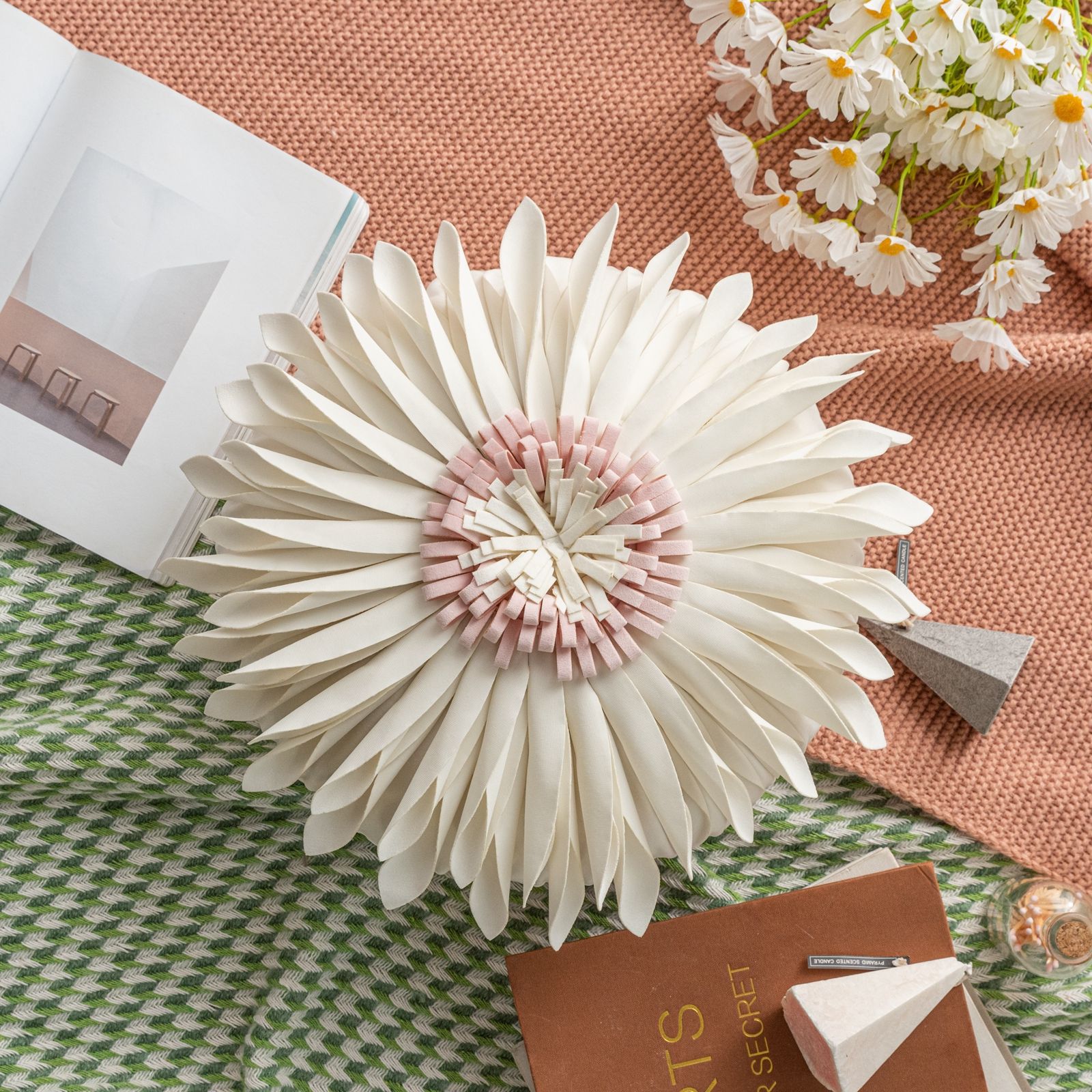Internet-famous InS-style sun flower pillowcase, small Daisy bedside cushion, office sunflower pillow cover pic 4