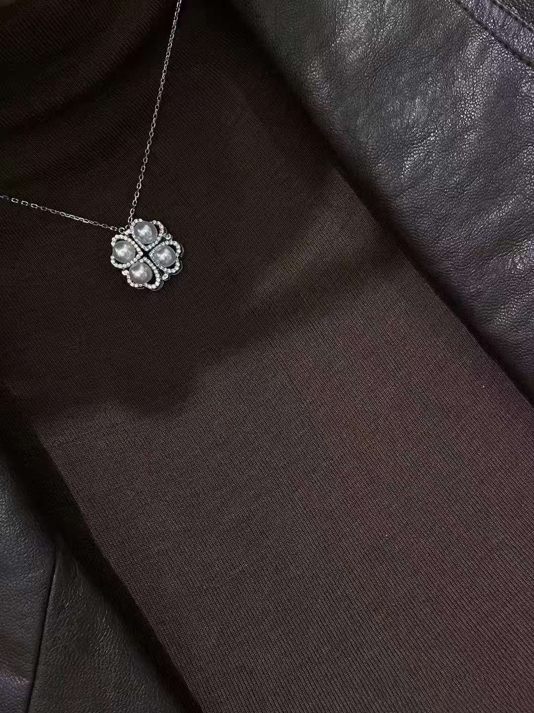 DIY珍珠吊坠托爱心四叶草磁吸两戴项链一款多带时尚锁骨链吊坠女详情5