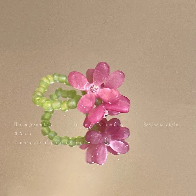 Violet flower ring, new Korean-style index finger ring for girls in early spring, elastic beaded, stacked ring for best friends pic 15