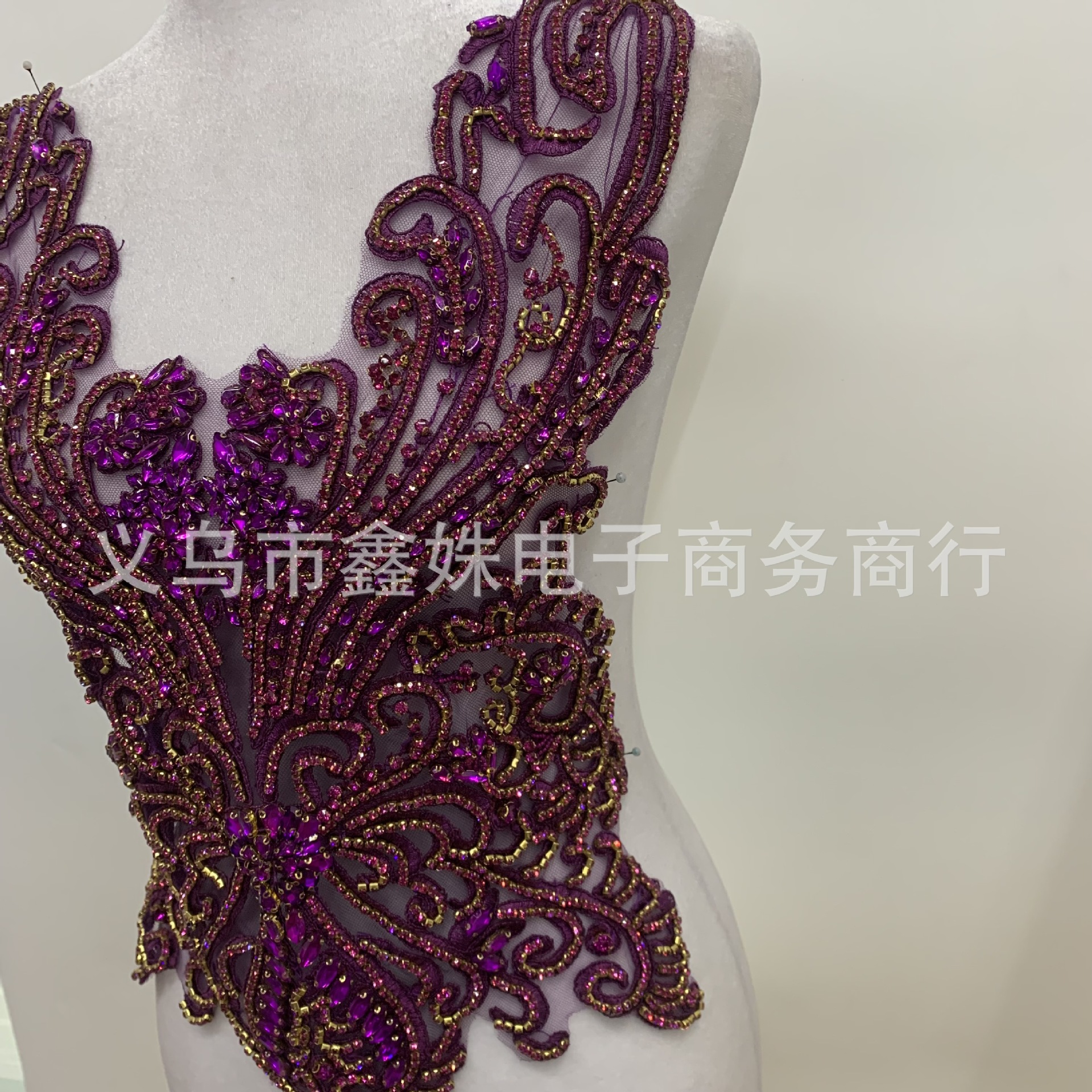 Hand-stitched tight-fitting wedding dress and evening gown, crystal decals, high-end rhinestone clothing accessories pic 13