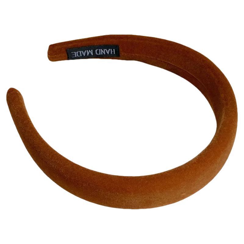 The Korean-style velvet hair band with a bright white pumpkin color creates a gentle and laid-back atmosphere for autumn and winter. It also features a high sponge headband on the top of the head pic 7