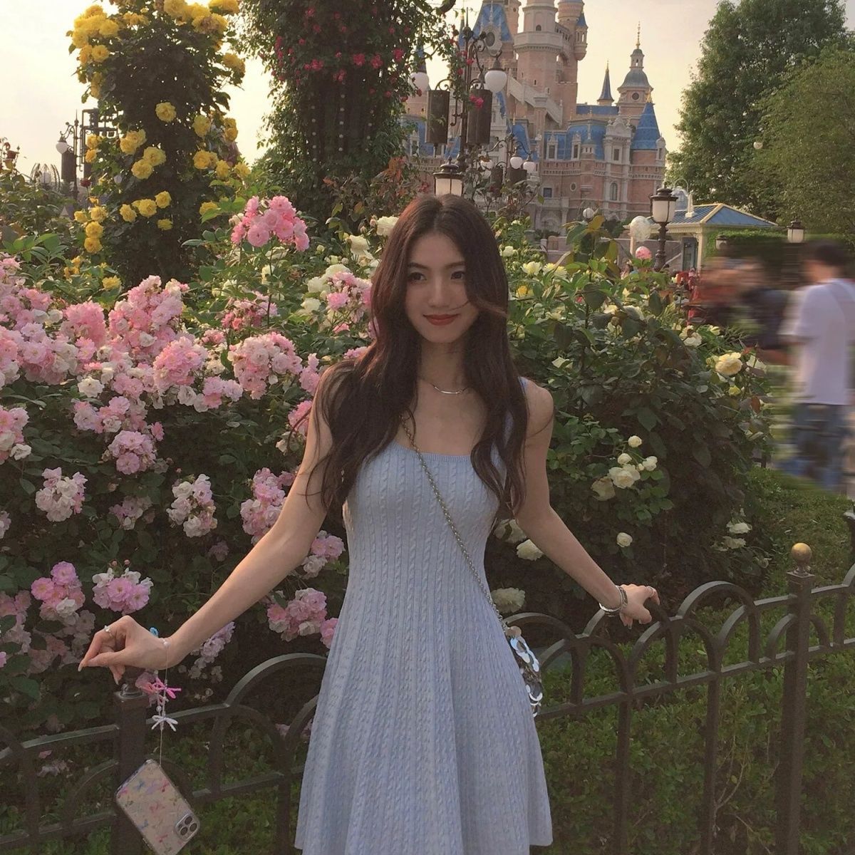 法式无袖修身针织吊带连衣裙女2025夏季新款高级独特漂亮掐腰短裙详情11