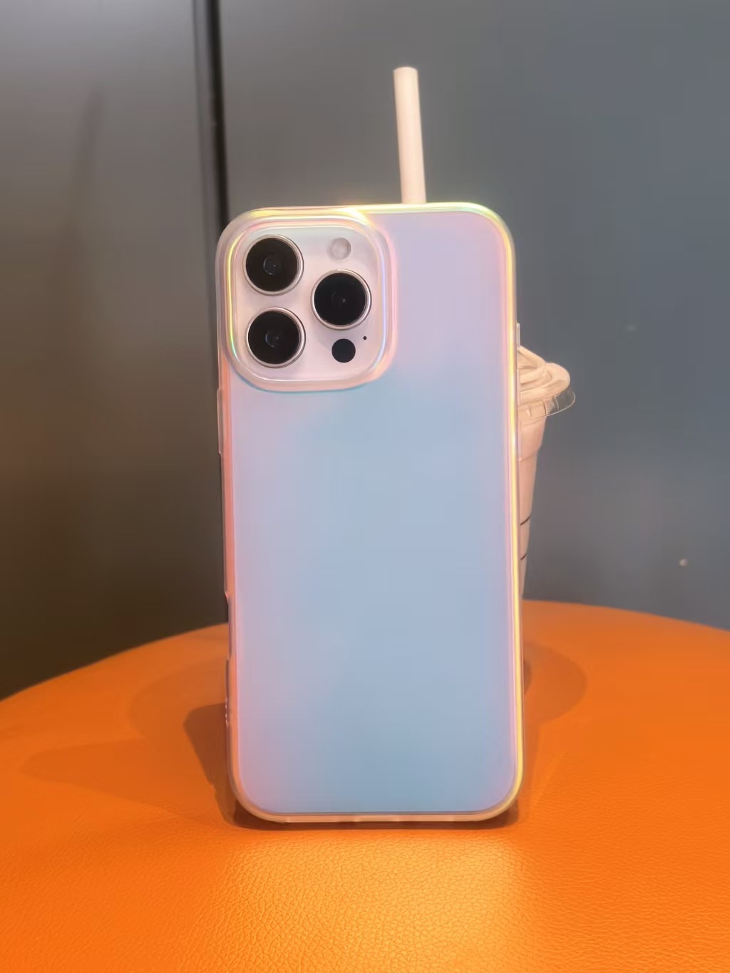 掌电法则 IMD冰淇淋磨砂极光镭射渐变 苹果1516Promax专用手机壳 手机保护套 防摔耐磨抗刮
详情17