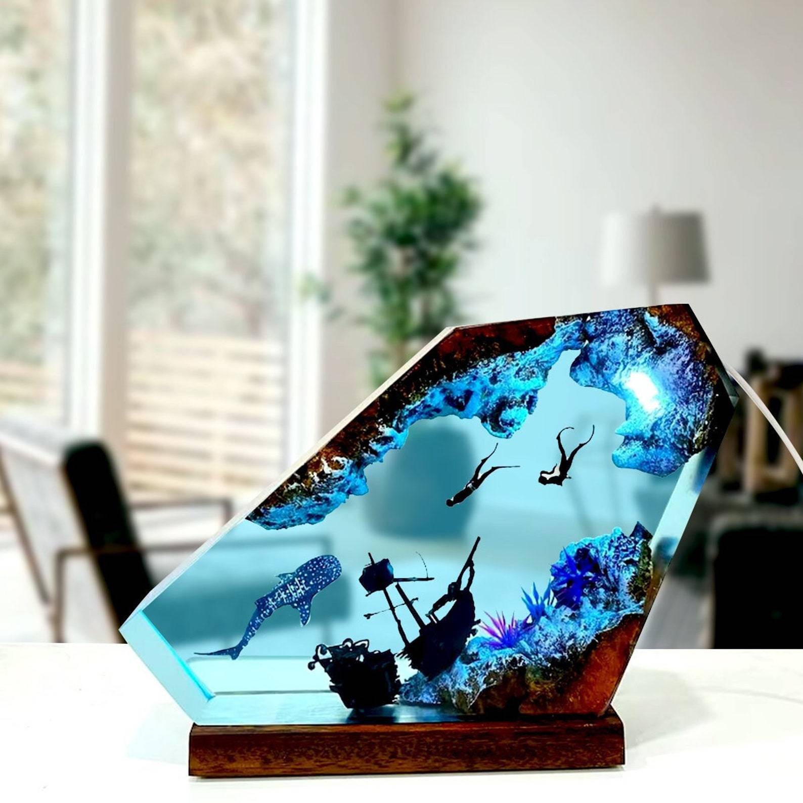 European and American best-selling epoxy resin craft ornaments, whale shark divers and sunken ship Marine resin lamps, festival gifts pic 4