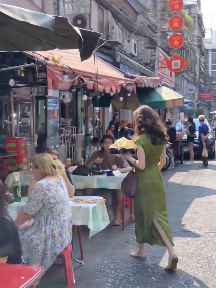 New Chinese-style green slimming and whitening cheongsam dress, a young and elegant summer dress with a light Chinese style and short sleeves pic 8
