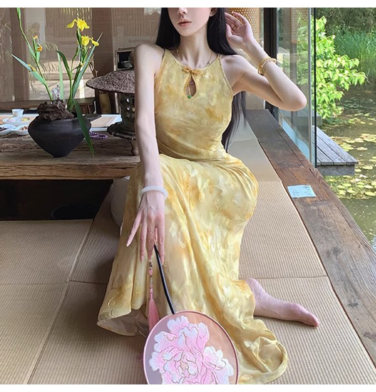 【 Spring Knowledge and Tangxin 】 New Chinese-style traditional Chinese cut-and-shoulder modified cheongsam mid-length dress, elegant printed long dress pic 9