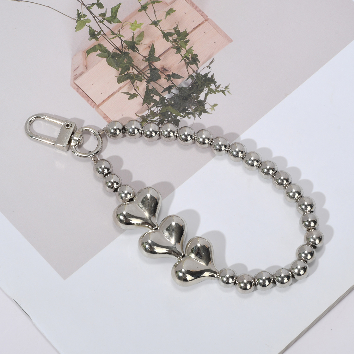 银色珠链挂件小众设计简约爱心吊坠钥匙扣包包挂件工厂批发钥匙链详情7