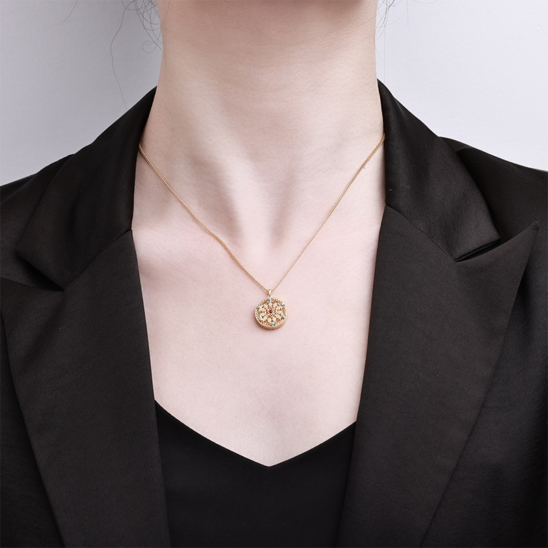 卓恒甄选s925纯银八宝罗盘项链古法锁骨链新中式吉祥莫桑石配饰品详情5