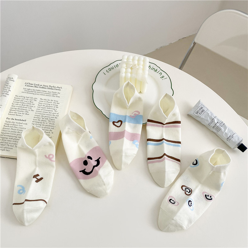 袜子女 夏季薄款女船袜ins潮日系卡通可爱笑脸字母女短袜现货批发详情9