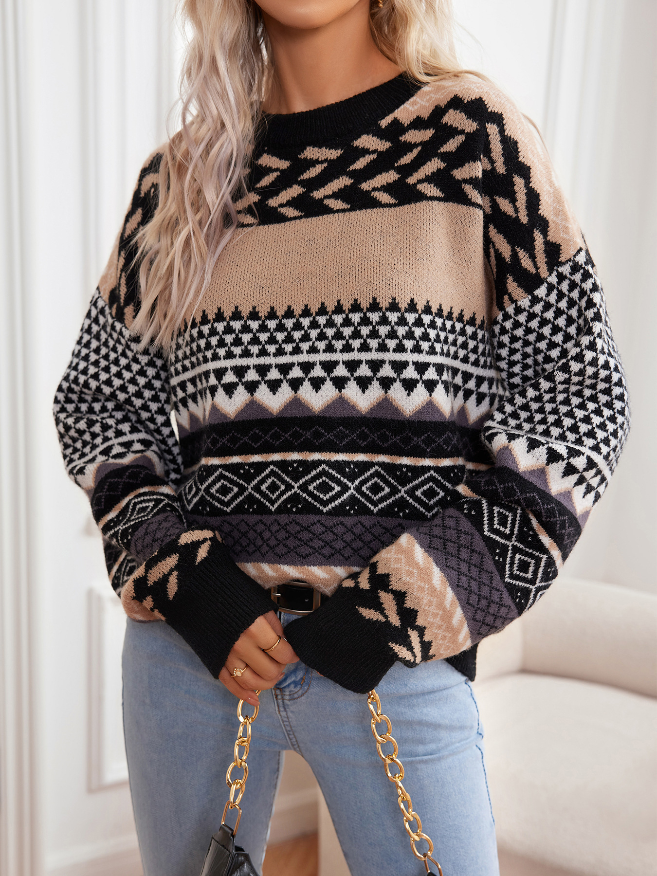 The new autumn and winter warm, soft and retro knitted sweater with a pullover, round neck and long sleeves, and a contrasting color diamond-shaped pattern sweater is versatile for women pic 25