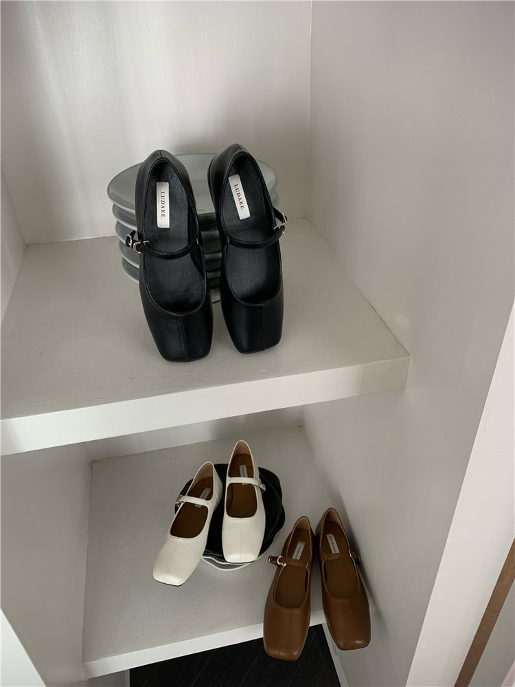 方头单鞋女2024春季新法式复古奶奶鞋链条扣子v口女鞋浅口豆豆鞋详情9