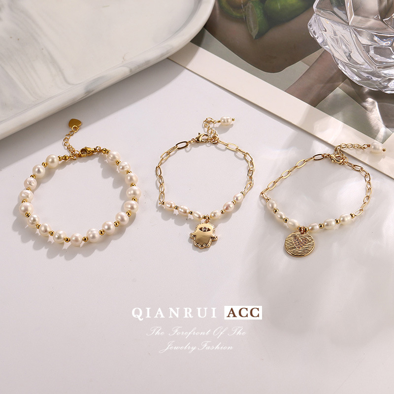 复古时尚天然珍珠手链 ins闺蜜同款串珠简约轻奢小众爱心吊坠手串详情21