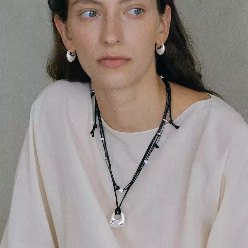 银丝刺绣肌理锁包吊坠长项链耳环小众设计高级感简约可调节项链女详情6