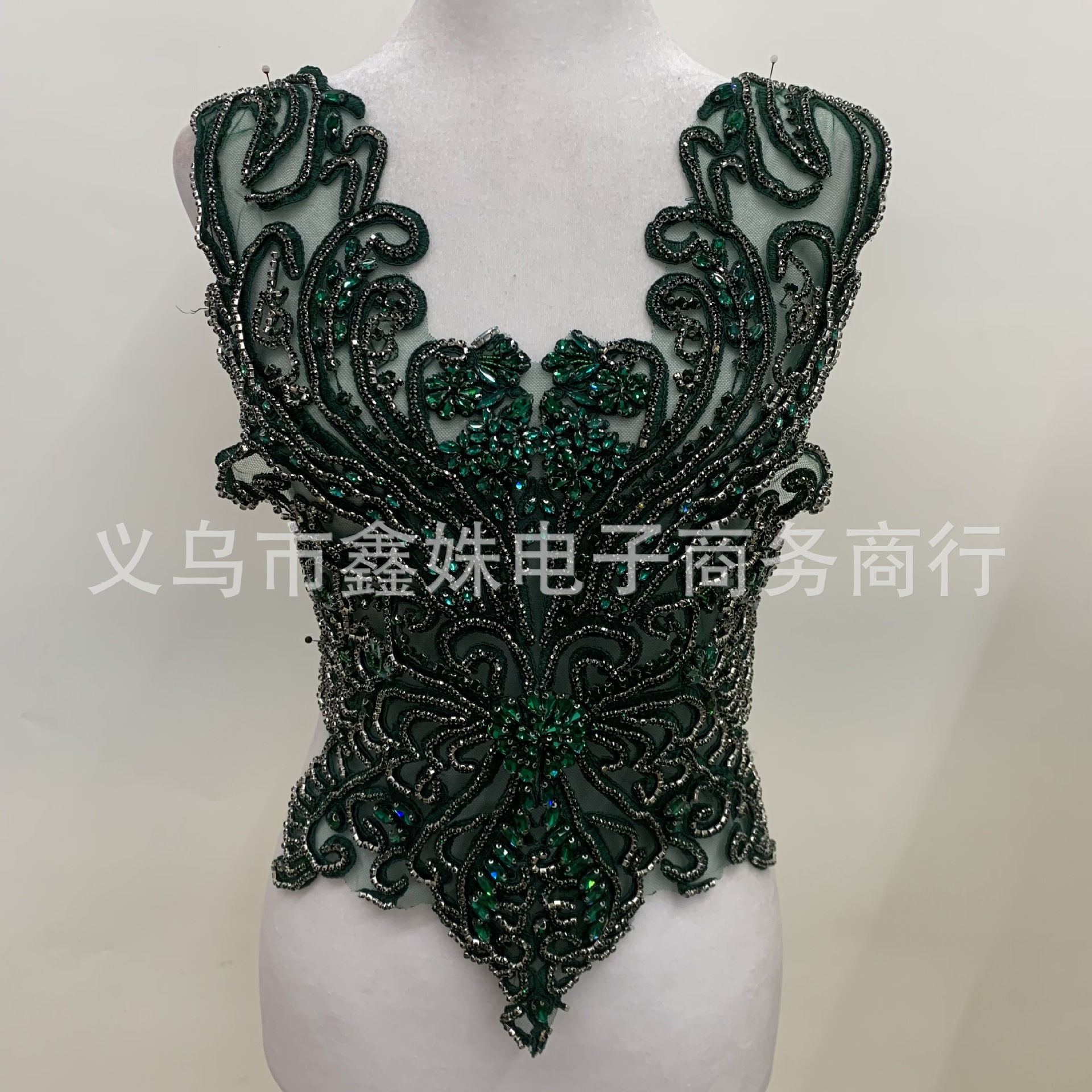 Hand-stitched tight-fitting wedding dress and evening gown, crystal decals, high-end rhinestone clothing accessories pic 4