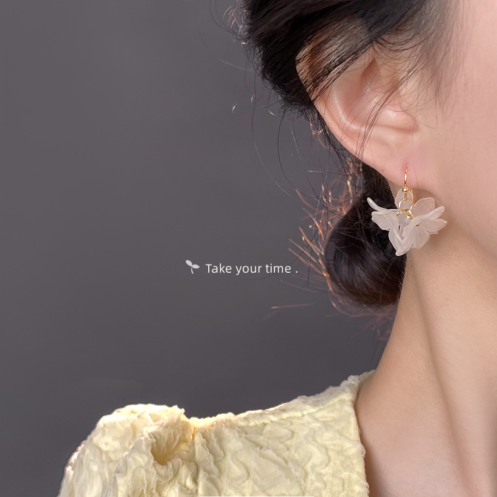 Forest-style fresh and sweet floral acrylic earrings, elegant and feminine new earrings factory accessories supply pic 5