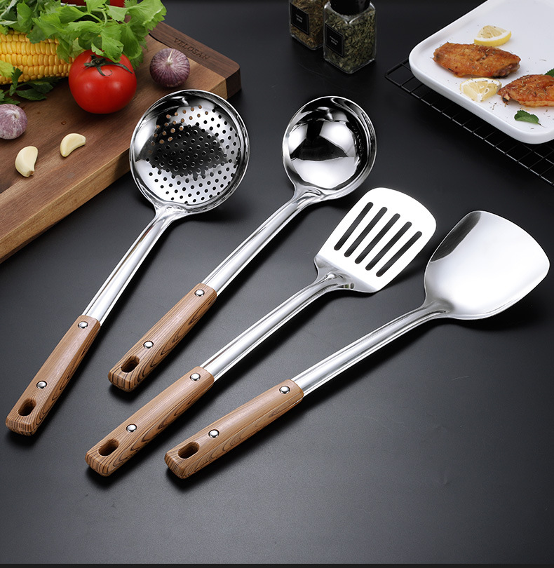 Thickened stainless steel woks, household kitchenware sets, spatulas, soup spoons, frying spatulas, hot pot strainers, stainless steel spoons in stock pic 50