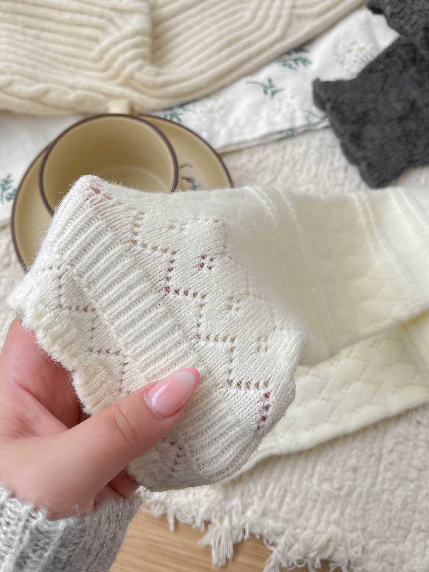 Japanese-style retro cut-out wool calf socks for women, mid-calf pile socks, warm autumn and winter with boots, long calf socks, boots and socks pic 18