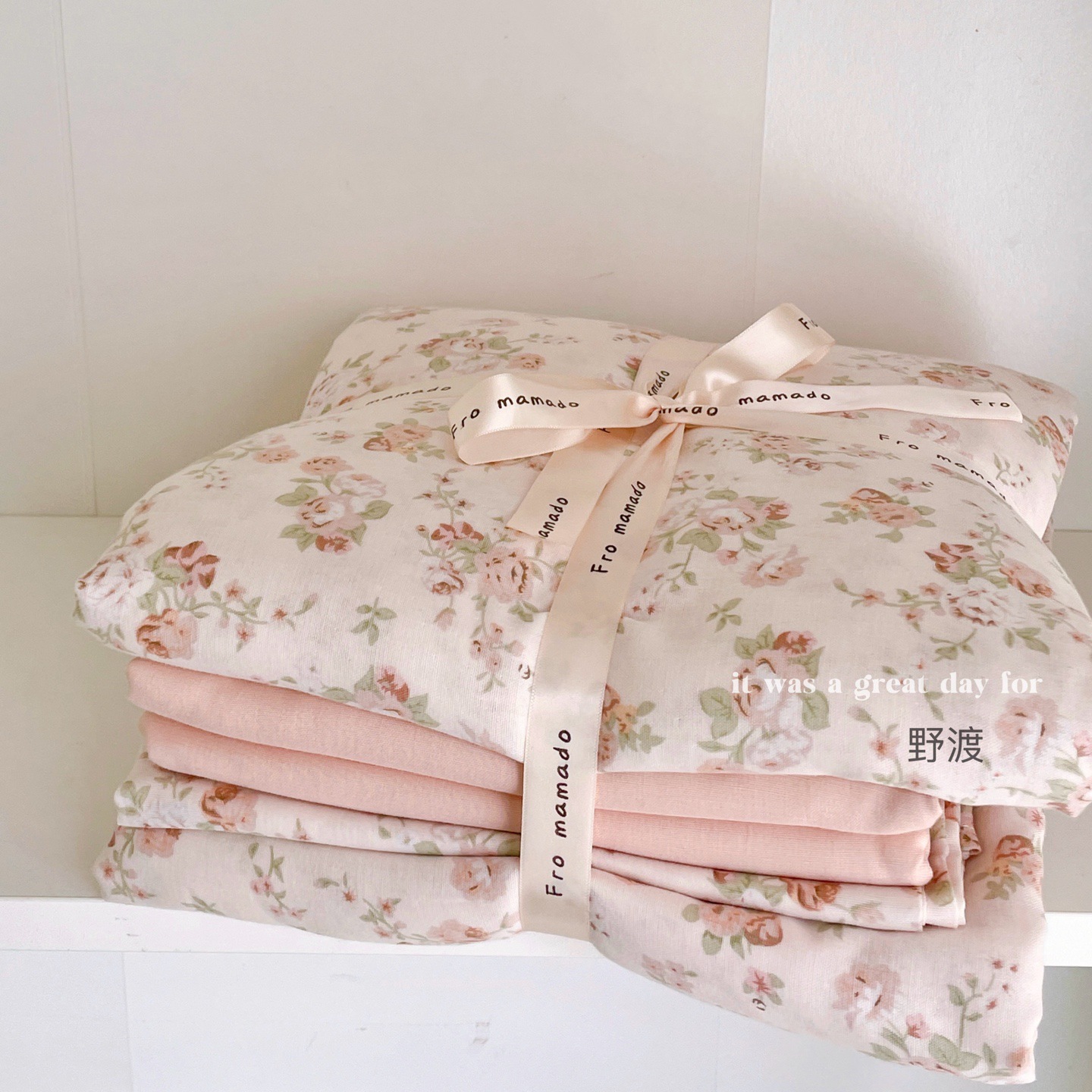 A set of three or four pieces with fresh small floral print double-layer yarn, pure cotton soft naked sleeping quilt cover and cartoon bedding pic 74