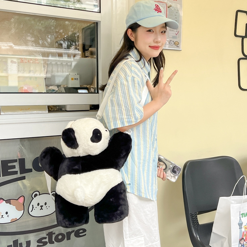 2024新款时尚熊猫双肩包清新甜美可爱卡通毛绒玩具包仿真抱枕背包详情16