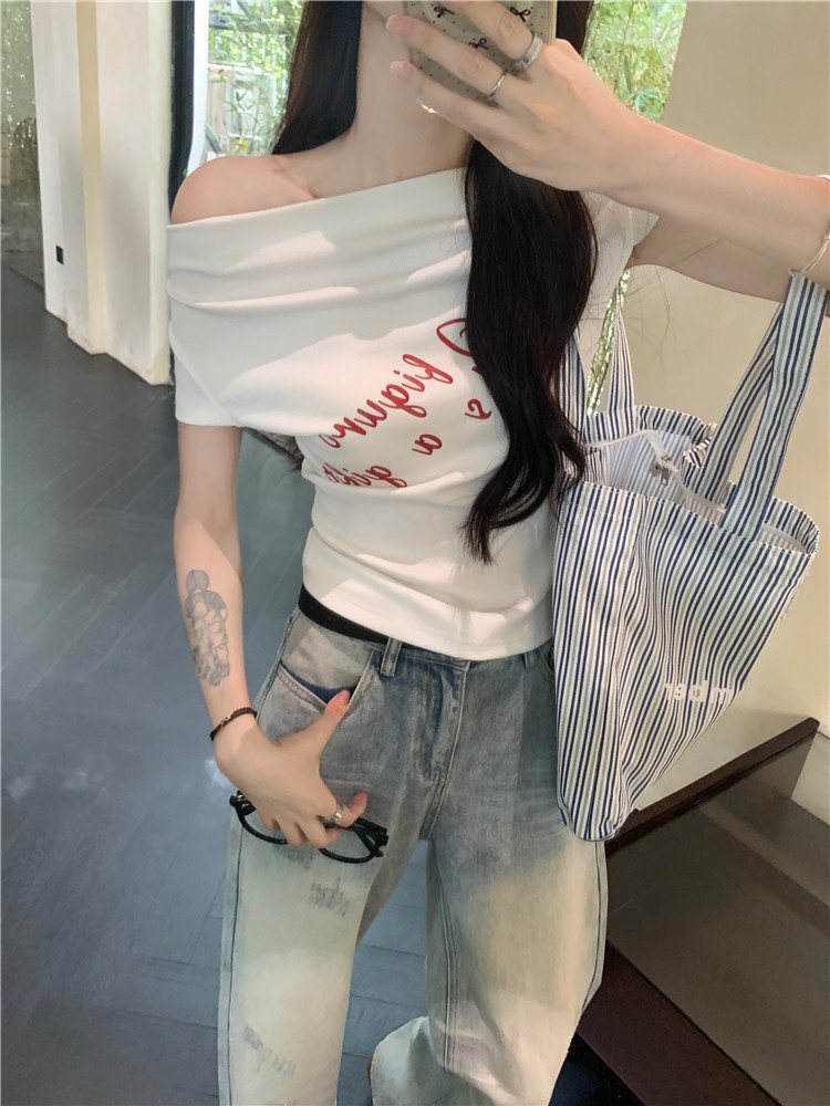 2025夏季新款一字领露肩短袖T恤女 显瘦字母印花设计 辣妹百搭短款上衣 女式T恤修身款详情15
