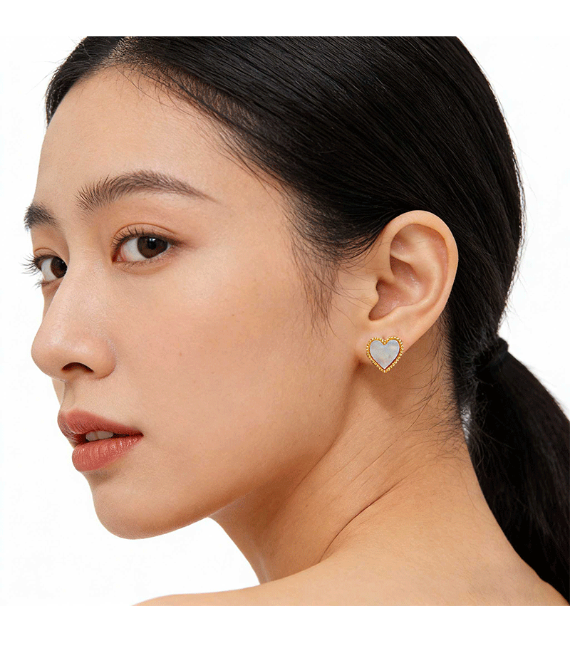 Hyacinth Lace heart-shaped stud earrings, natural white mother-of-pearl earrings, 2026 live-streaming bestsellers, light luxury, high-end and elegant earrings pic 8