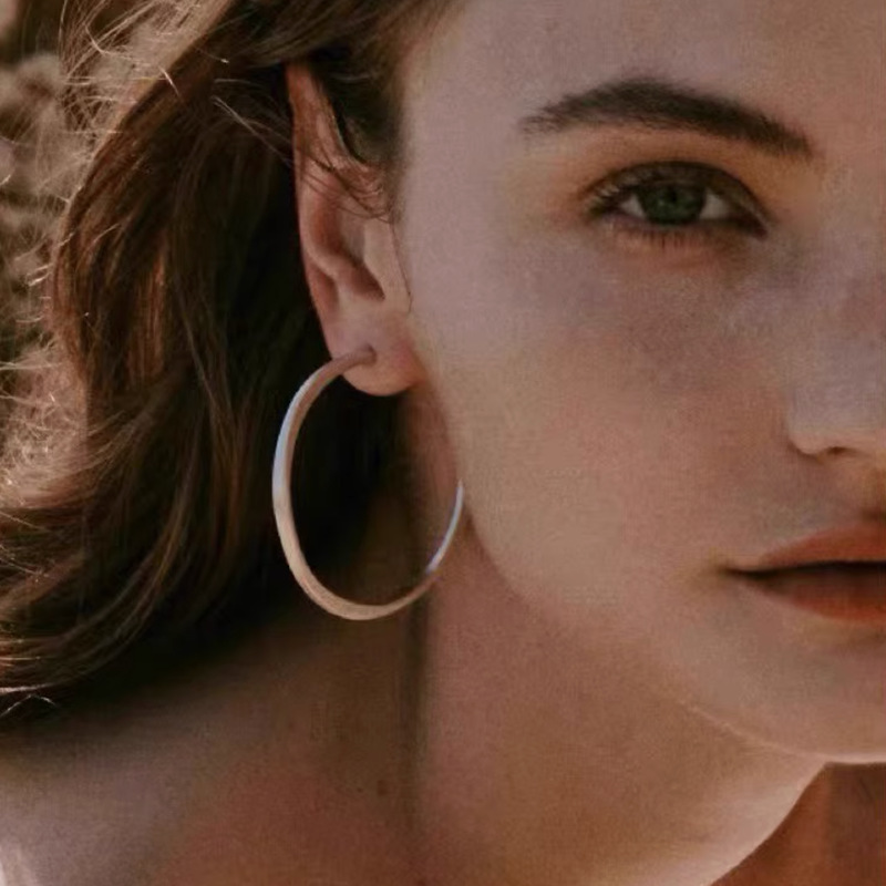 明星同款欧美简约纹理C圈不规则形状耳钉个性高级小众设计耳饰女详情8