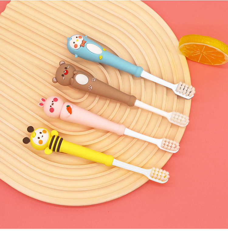 厂家供应卡通儿童牙刷口腔清洁小头软毛牙刷2-6岁幼儿万根毛牙刷详情15