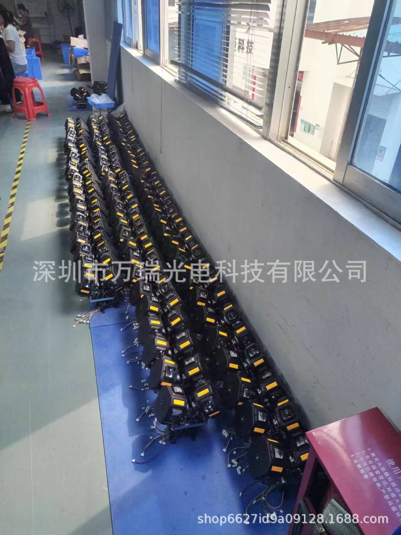 摇头光束激光灯双头小壁虎LED舞台频闪无极旋转KTV酒吧蹦迪图案详情15
