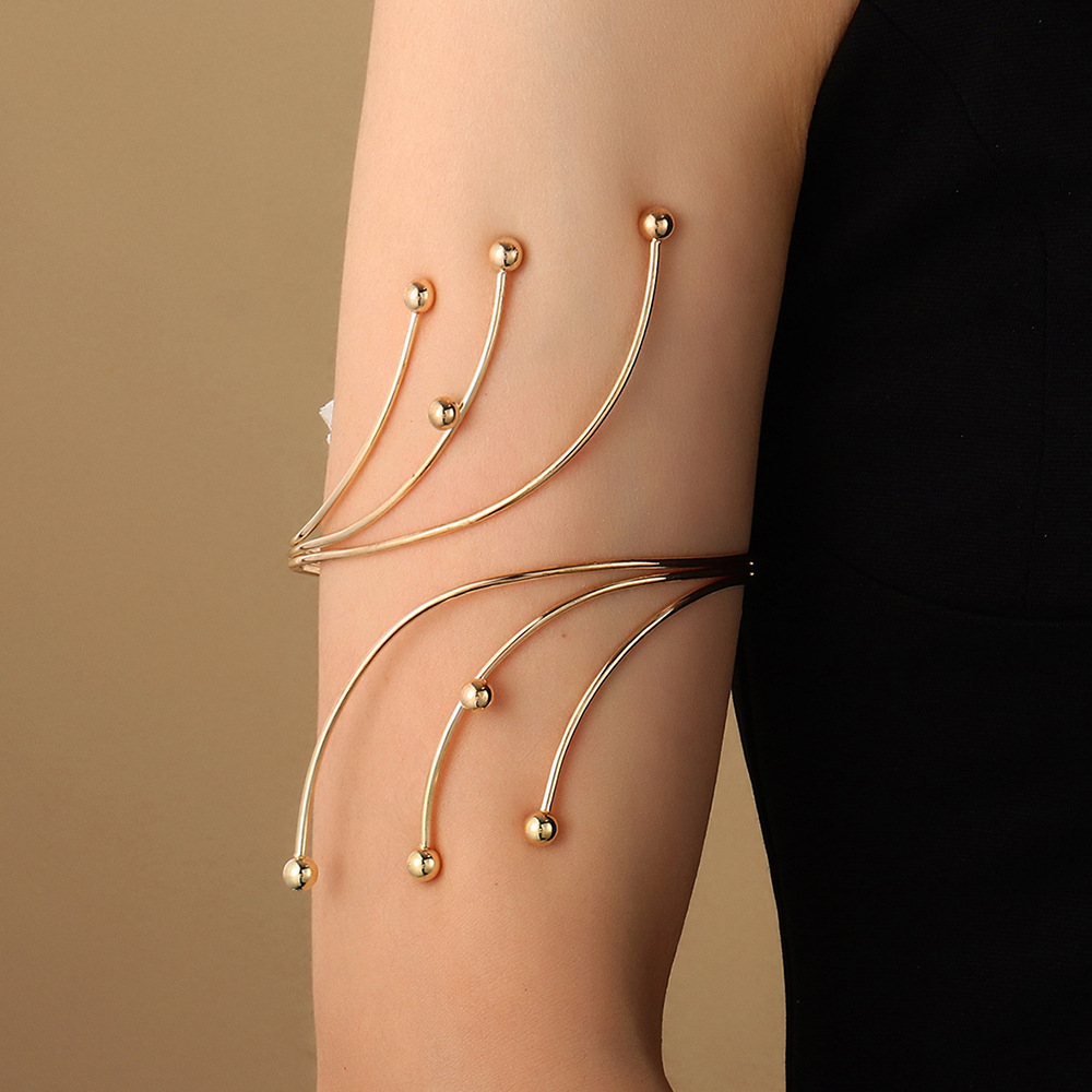 Cross-border European and American open armband bracelet, high-end, niche, versatile bracelet, exaggerated, individual and fashionable jewelry for women wholesale pic 11