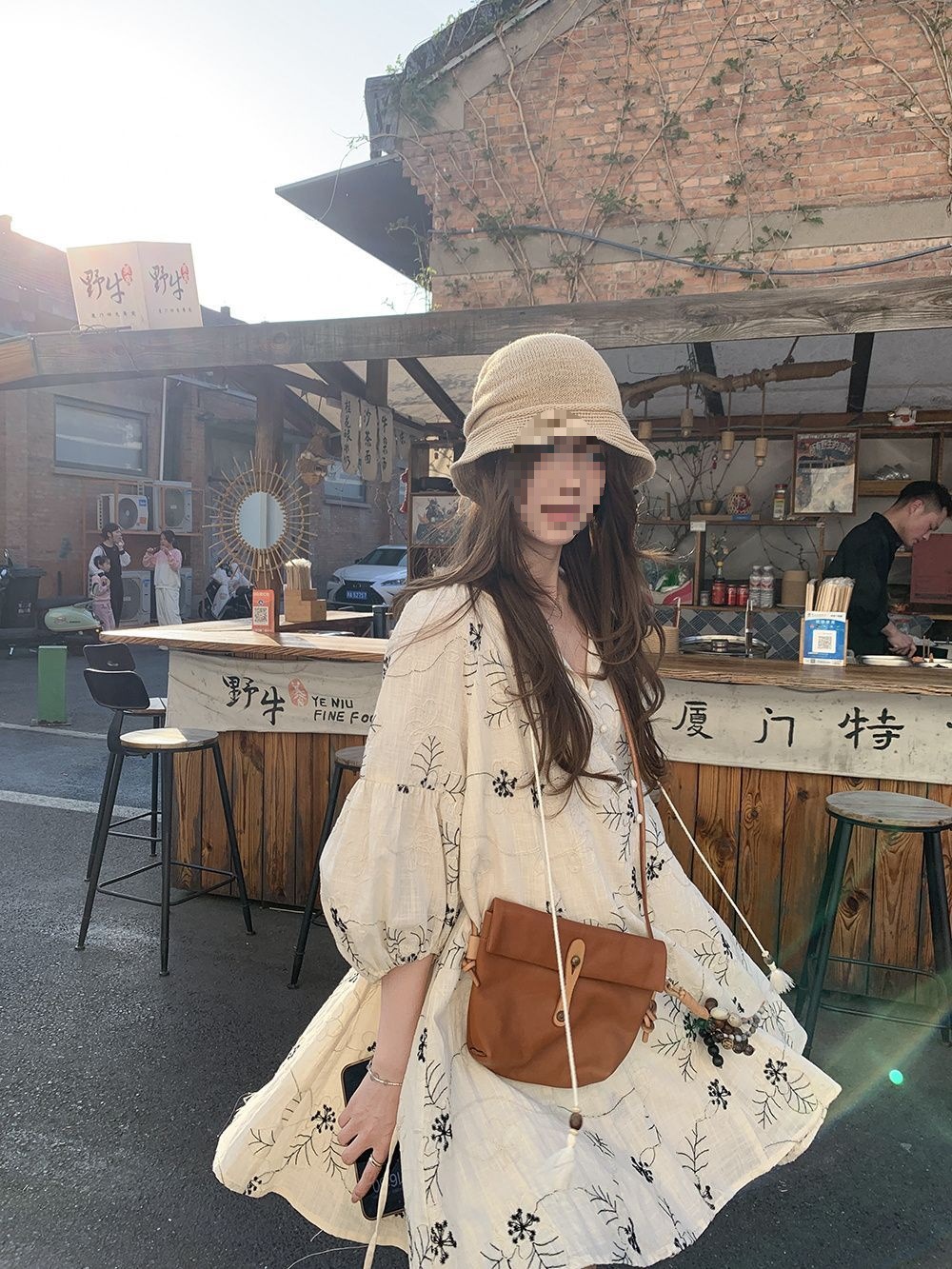 法式复古重工刺绣出游度假连衣裙夏季新款甜美流苏娃娃裙女详情5