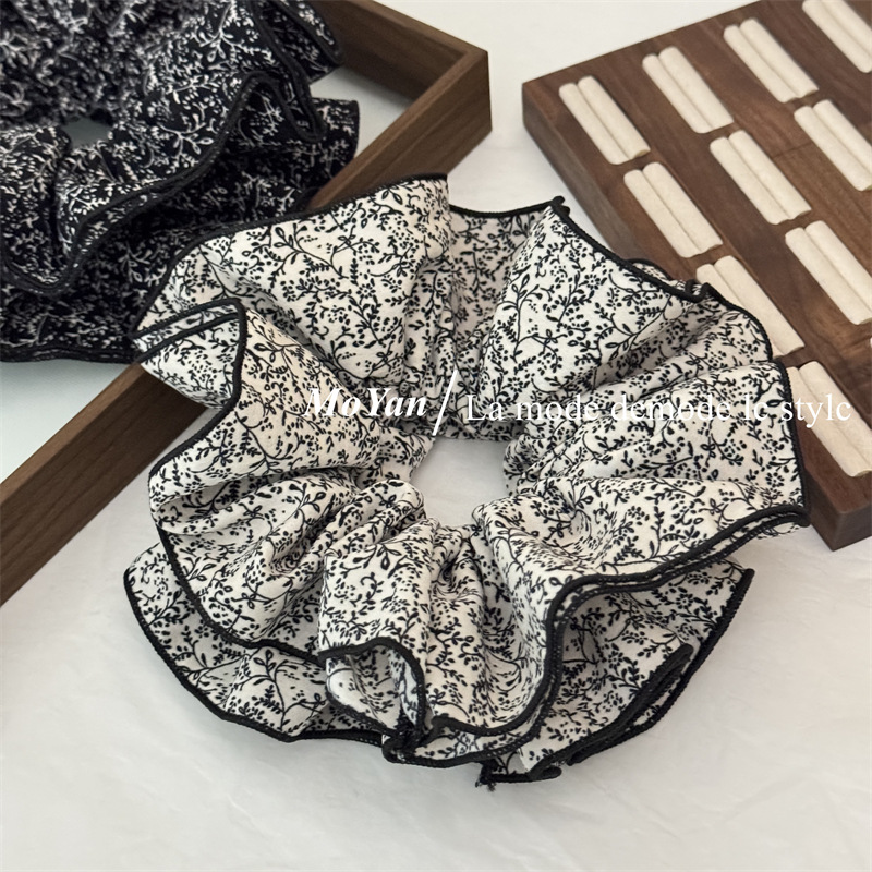 Retro and artistic small floral lace fringed large intestine hair band, high-end and elegant, unique and versatile hair rope, new hairstyle pic 4
