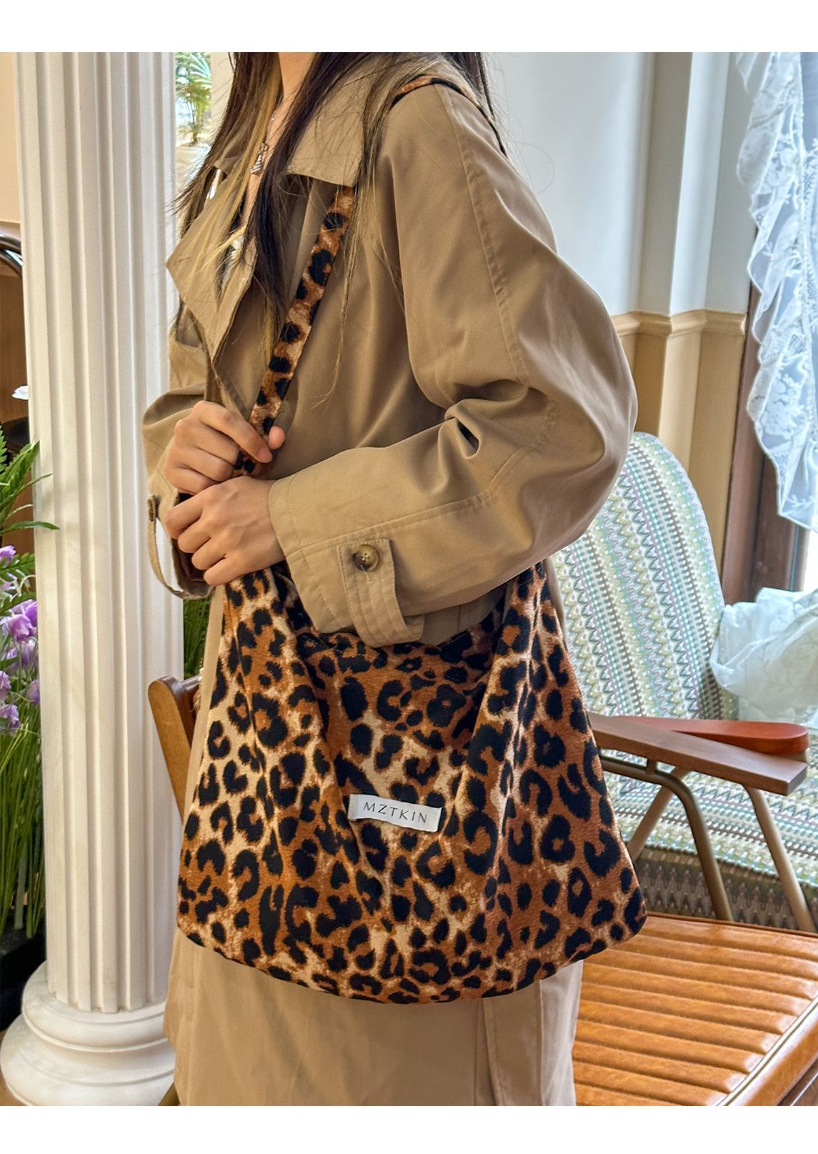 Niche leopard print bag, single-shoulder crossbody cloth bag, star-style canvas bag, versatile for girls, large-capacity tote bag pic 9