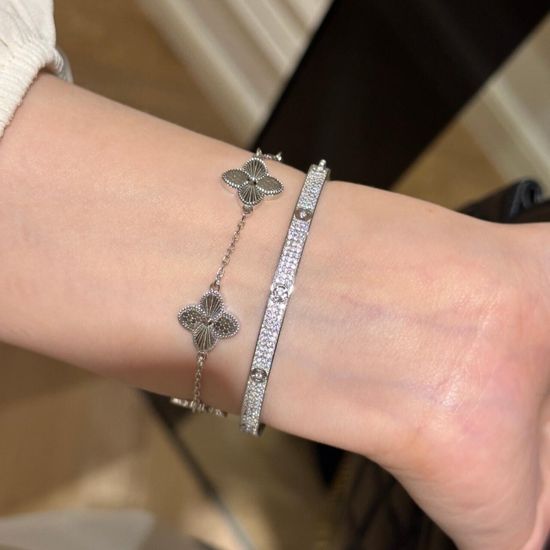 Light luxury French retro new Chinese style half-ring full diamond money bracelet, two-color heavy workmanship exquisite and elegant, versatile bracelet pic 7