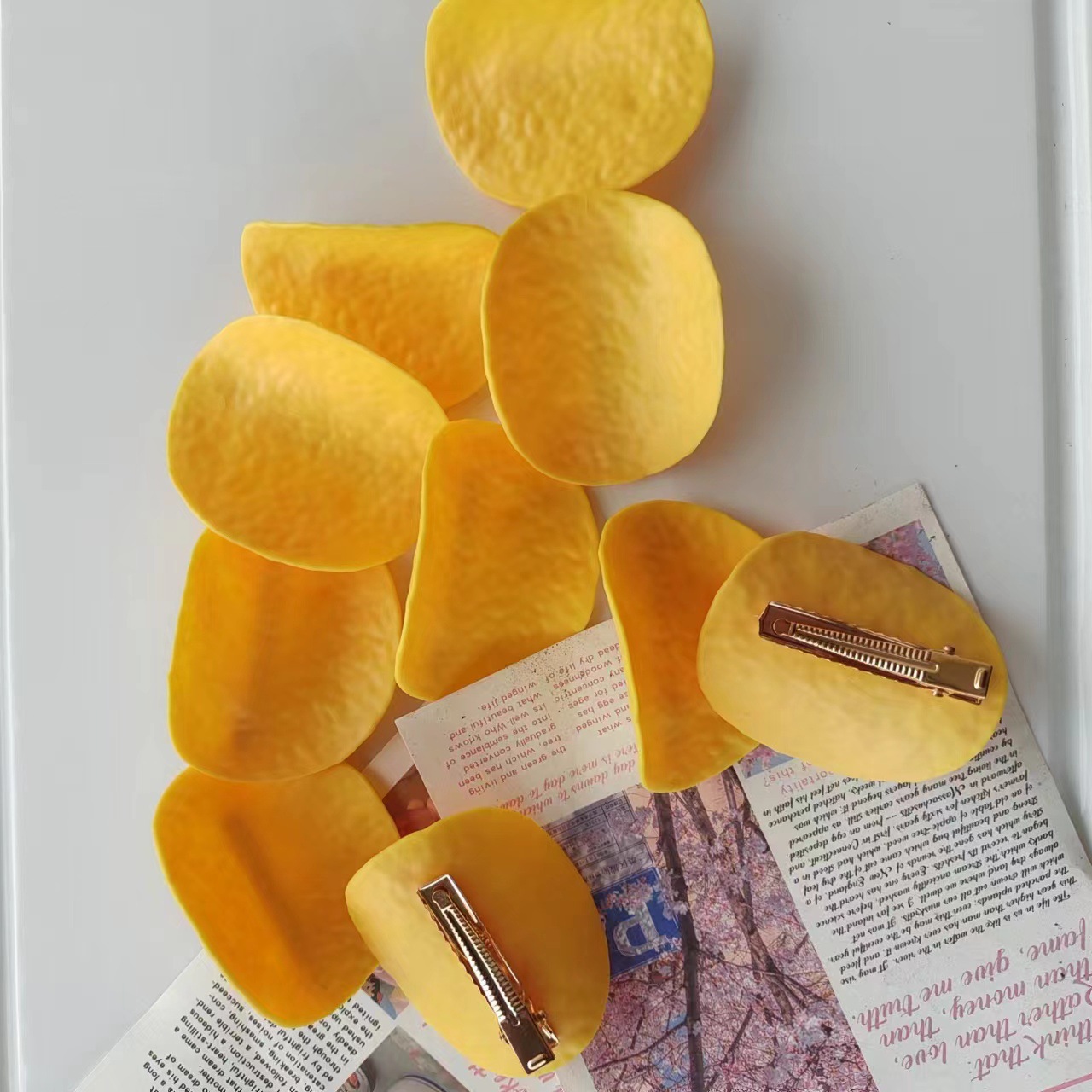 Creative Internet celebrity hair clips, simulated potato chips, snack hair clips, funny sweet girl side clips, bangs clips, available for consignment and wholesale pic 2