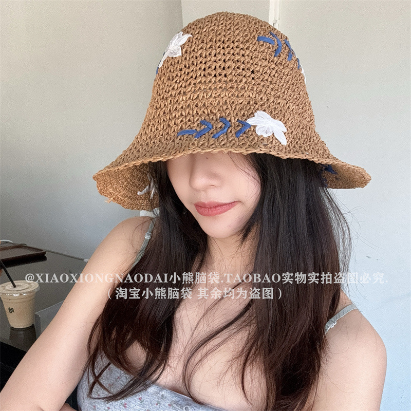 A large-brimmed straw hat for women, a summer handcrafted hook flower vacation beach sunshade straw woven sun hat, sweet and versatile, a small hat that shows off your face pic 13