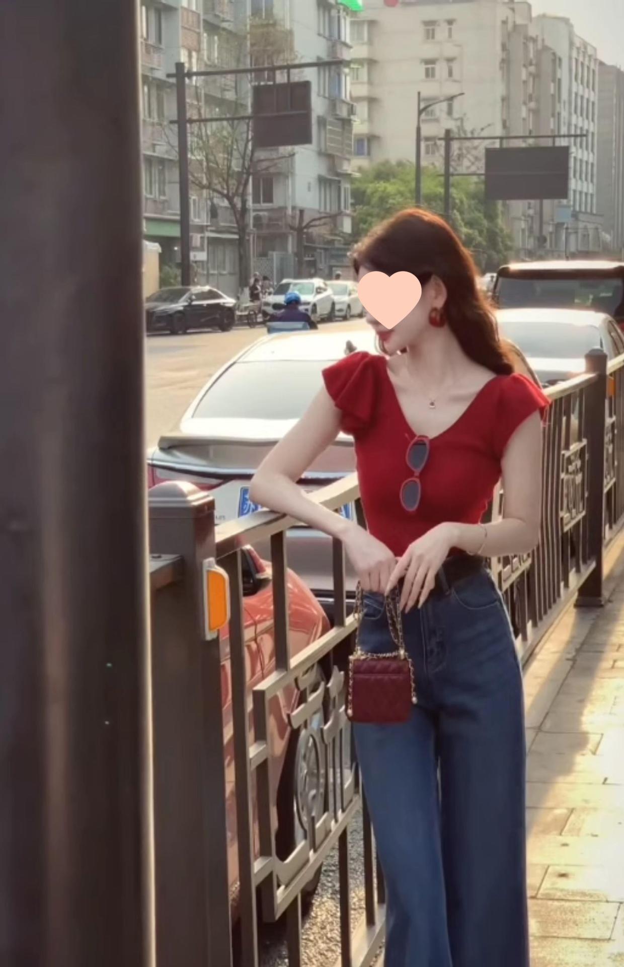 红色V领短袖针织衫正肩T恤女夏季修身显瘦纯欲辣妹小飞袖短款上衣详情3