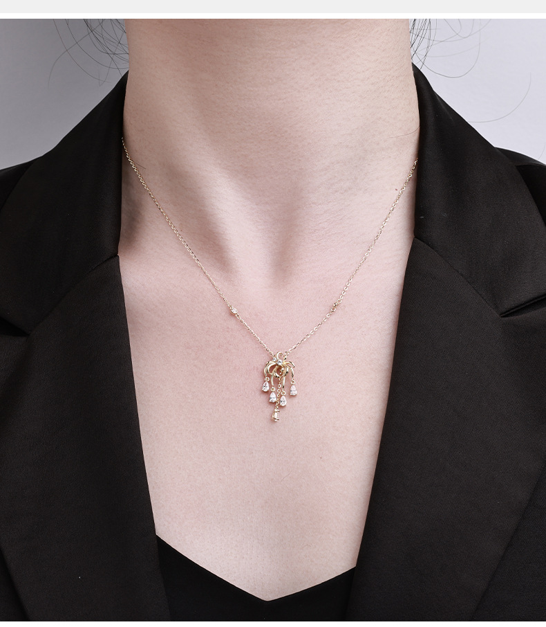 卓恒甄选S925纯银烟花流苏项链小众设计轻奢浪漫烟花满锆银项链仙女锁骨链详情16