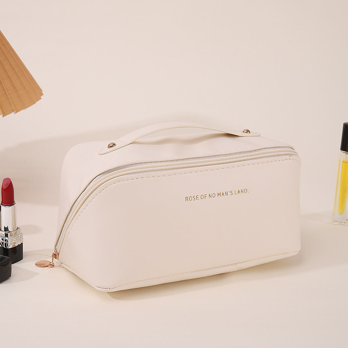 pu时尚便捷化妆包旅行收纳包大容量洗漱包手提高颜值枕头化妆包详情25