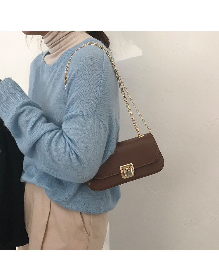 法国小众包包女2025跨境潮复古腋下包高级感洋气链条包百搭斜挎包详情5