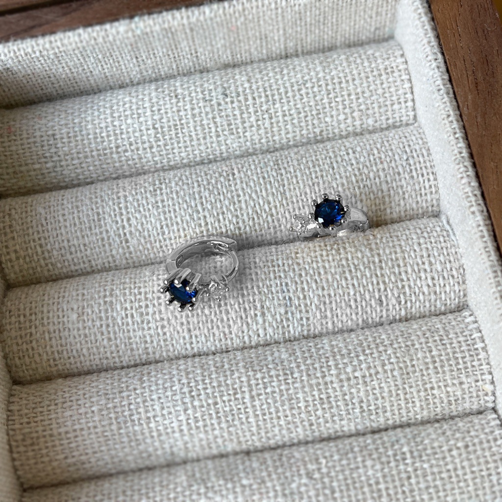 Feiyu retro, simple and exquisite red and blue zircon crystal earrings, fashionable and elegant for women, small silver and gold earrings pic 11