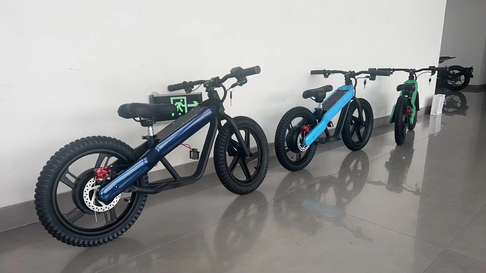 儿童电动车滑步车平衡车Balance Bike Ride On Toys Kids scooter详情163