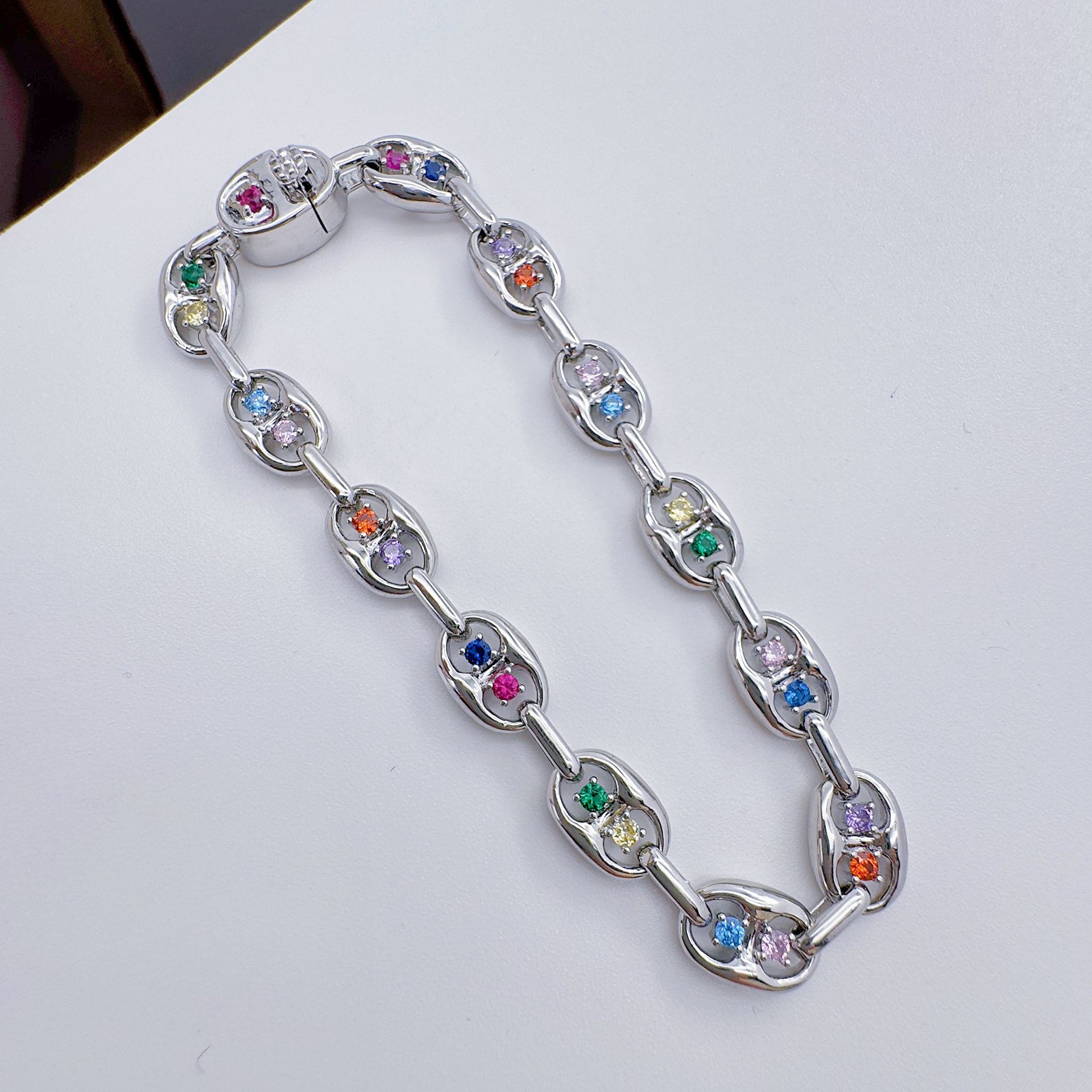 Celeste orfebrería europa y Estados Unidos zircon pulsera moda micro insertos de color 100 accesorios para mujeres de alta calidad sentido accesorios fábrica al por mayor pic 9