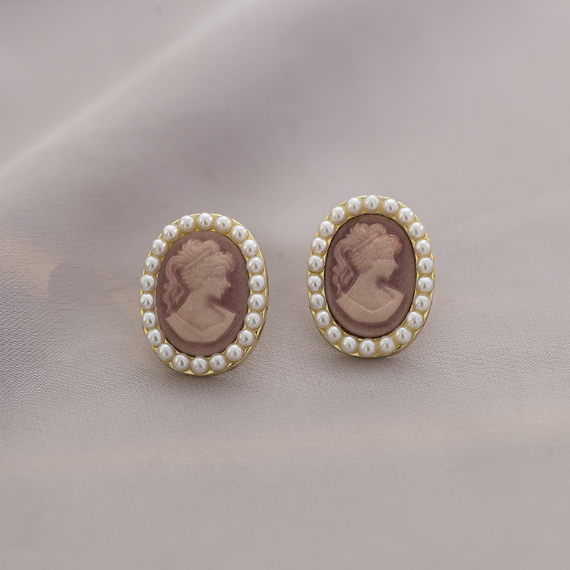 法式优雅气质复古浮雕美人头珍珠滴油耳钉宫廷风时尚洋气高级耳饰详情2